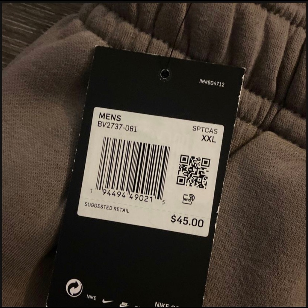 Mens Nike joggers - Picture 2 of 2